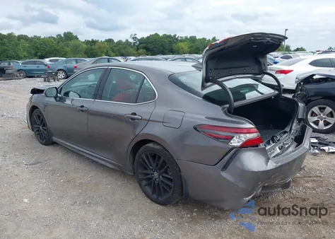 2024 Toyota Camry Hybrid Xse z USA, uszkodzony, nr VIN 4T1K31AK4RU629512